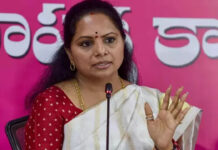 గత బీఆర్ఎస్, ప్రస్తుత కాంగ్రెస్ పాలనలో తేడా లేదు: కవిత There is no difference between the previous BRS and the current Congress regime: Kavitha