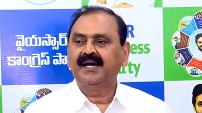 Tirumala Parakamani theft case.. CID notices to Bhumana Karunakar Reddy