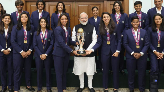 World Cup: PM Modi holds special meeting with Indian women's team