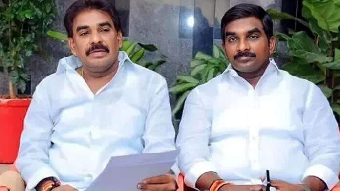 Pinnelli brothers surrender in court