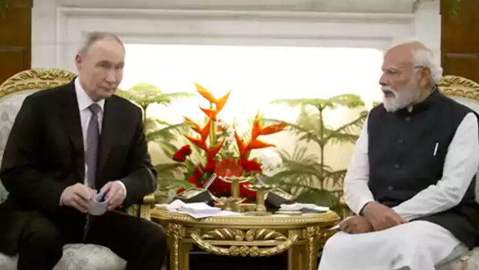 We are not neutral.. we are on the side of peace.. we support diplomatic channels only: Modi clarifies to Putin