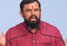 మళ్లీ కాషాయ గూటికేనా? .. రాజకీయాల్లో చర్చనీయాంశంగా రాజాసింగ్ వ్యాఖ్యలు Back to the saffron fold? .. Raja Singh's comments are a topic of discussion in politics