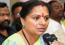 ఆ మాట వింటే రక్తం మరుగుతోంది.. రేవంత్ వ్యాఖ్యలపై కవిత ఆగ్రహం Hearing that word makes my blood boil.. Kavitha is angry over Revanth's comments