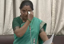శాసన మండలిలో భావోద్వేగానికి గురైన ఎమ్మెల్సీ కవిత MLC Kavitha gets emotional in the Legislative Council