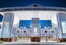 తల్లిదండ్రులను చూడకుంటే జీతాలు కట్!